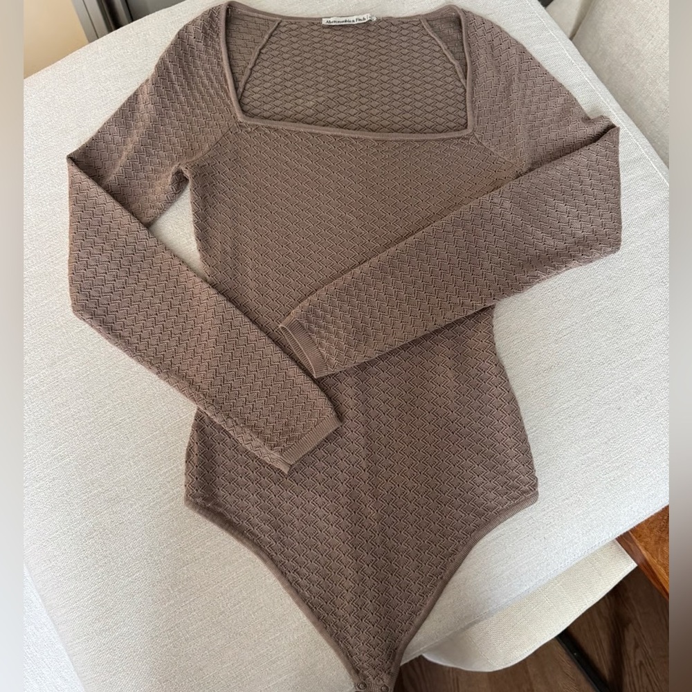 Abercrombie & Fitch mauve dusty pink long sleeve bodysuit Sz small